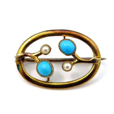 Lot 37 - An Arts and Crafts 15 carat gold and turquoise...