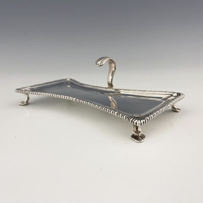 Lot 162 - A George III silver snuffer tray, of waisted...