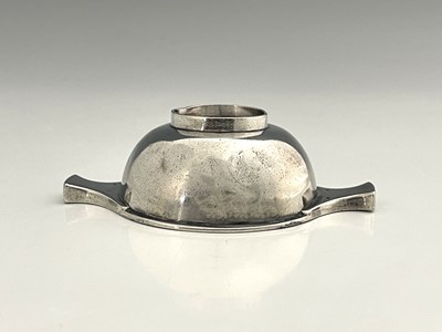 Lot 305 - A George V Scottish silver quaich, of...