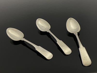 Lot 18 - Three George III Scottish Provincial silver dessert spoons, William Jamieson, Aberdeen circa 1810
