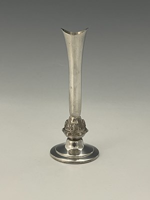 Lot 77 - An Elizabeth II silver posy vase, the flared...