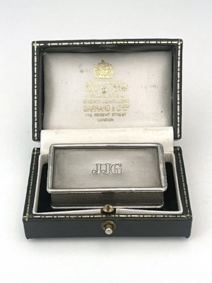 Lot 298 - Garrard & Co Ltd An Elizabeth II cased silver...