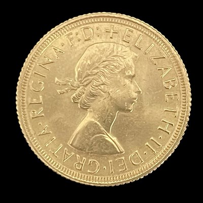 Lot 140 - Elizabeth II gold sovereign, 1968, 8.0g