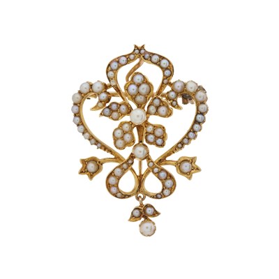 Lot 119 - An Edwardian gold pearl openwork pendant