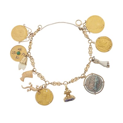 Lot 108 - A gold charm bracelet