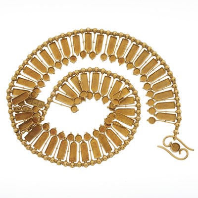 Lot 24 - Castellani (attrib.), a very fine late 19th century gold Etruscan Revival fringe necklace
