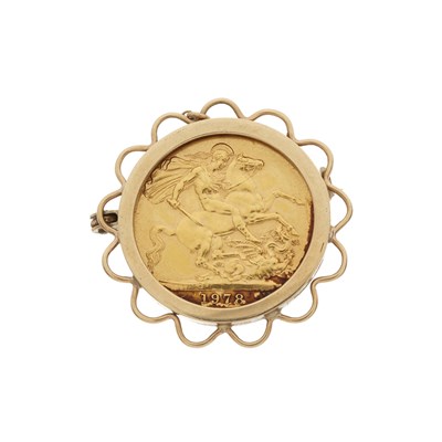 Lot 195 - Elizabeth II, a gold full sovereign coin brooch