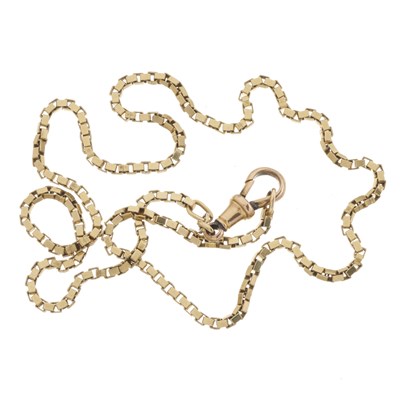 Lot 40 - A 9ct gold box-link chain necklace