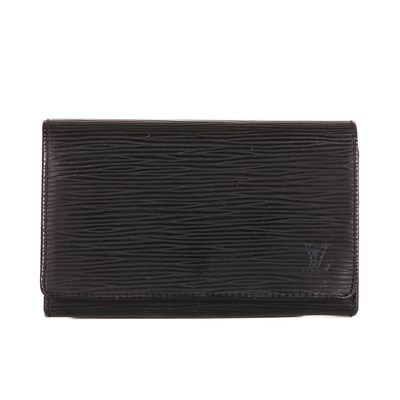 Lot 433 - Louis Vuitton, an epi Tresor wallet