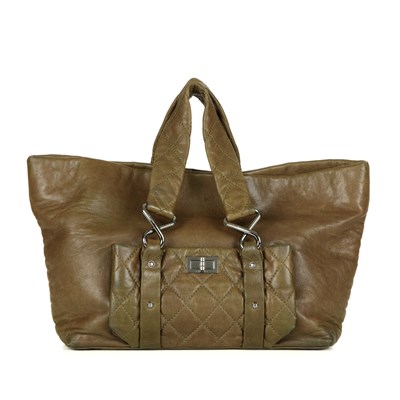 Lot 318 - Chanel, a Reissue lambskin leather tote