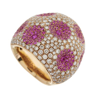 Lot 49 - An 18ct gold diamond and pink sapphire cocktail ring