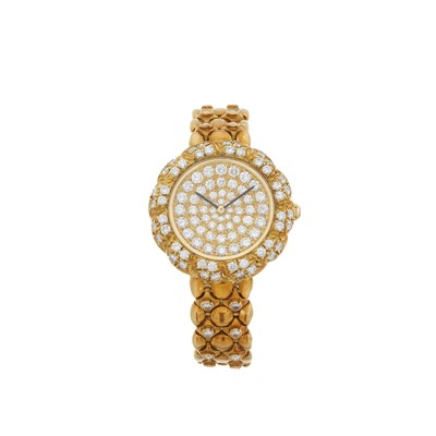 Lot 243 - Gerald Genta, an 18ct gold diamond Geneve bracelet watch