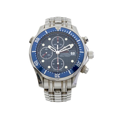 Lot 240 - Omega, a Seamaster Professional chronograph bracelet watch
