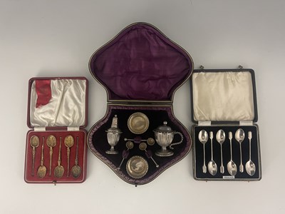 Lot 74 - A cased set of six Edward VII silver-gilt...