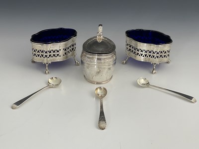 Lot 65 - A pair of George V silver salts with blue...