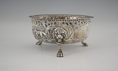 Lot 280 - A George V silver bowl, modelled in a revival...