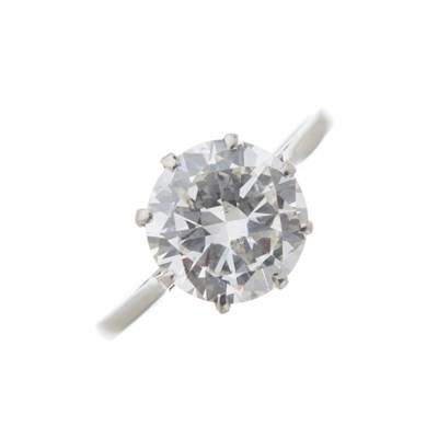 Lot 123 - A platinum diamond single-stone ring, of 2.59ct