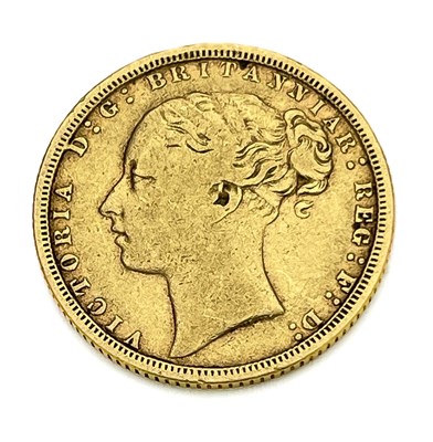 Lot 117 - Victoria, Sovereign, 1872, St George reverse....