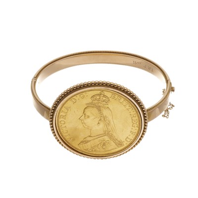 Lot 25 - Victoria, an 1887 Five Pounds coin 15ct gold bangle bracelet