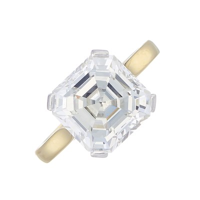 Lot 46 - An impressive 18ct gold diamond single-stone ring