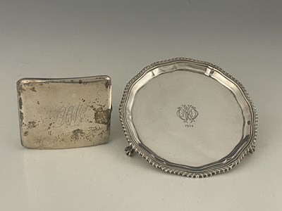 Lot 339 - A George V silver waiter, modelled in the...