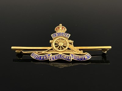 Lot 316 - A 15 carat gold and enamelled Royal Artillery...