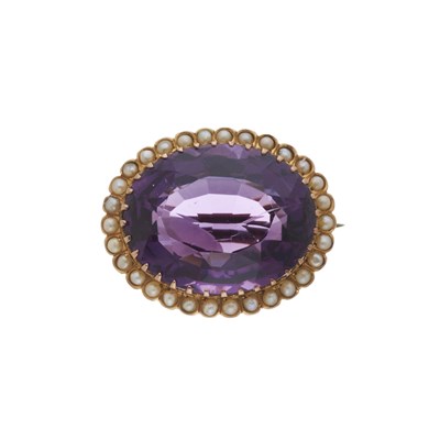 Lot 8 - A late Victorian 9ct gold amethyst and pearl brooch