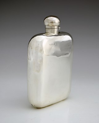 Lot 87 - A George V silver spirit flask, of rounded...