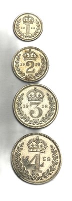 Lot 163 - Elizabeth II, Maundy Set, 1958, boxed. S4131