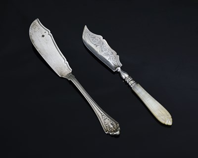 Lot 114 - A Victorian silver butter knife, in a pattern...