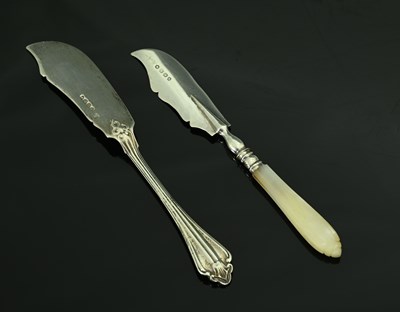 Lot 114 - A Victorian silver butter knife, in a pattern...