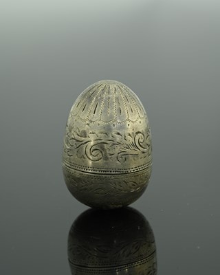 Lot 64 - An early nineteenth-century silver egg-form...