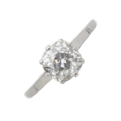 Lot 78 - An early 20th century platinum diamond single-stone ring