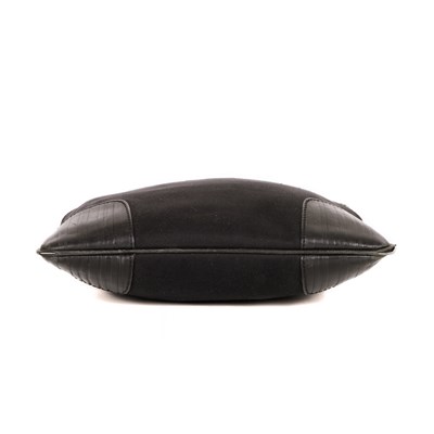 Lot 372 - Paul Smith, a black crossbody messenger bag