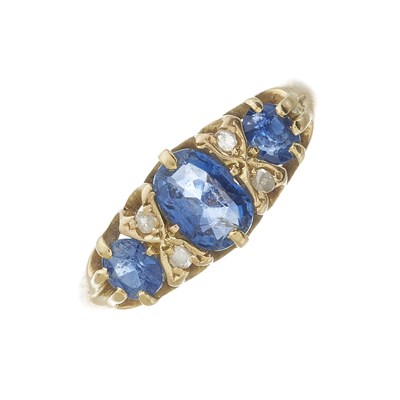 Lot 6 - An Edwardian 18ct gold sapphire and diamond dress ring