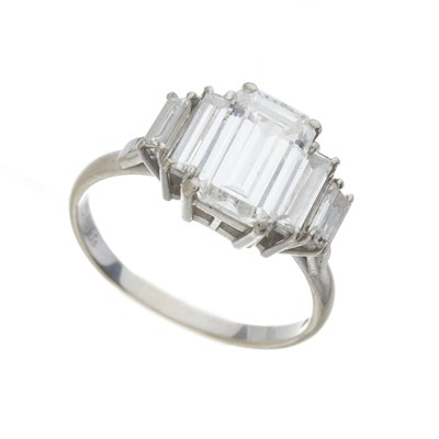 Lot 117 - Boodles, an 18ct gold rectangular-shape diamond five-stone ring