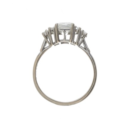 Lot 117 - Boodles, an 18ct gold rectangular-shape diamond five-stone ring
