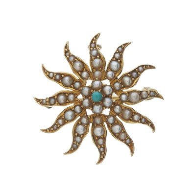 Lot 2 - An Edwardian 15ct gold turquoise and split pearl sunburst pendant brooch