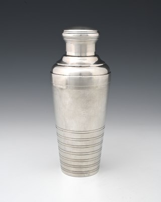 Lot 5 - A twentieth-century plated cocktail shaker, in...