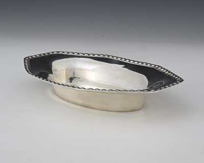 Lot 73 - A German Jugendstil silver dish, Kurz Gottlieb,...