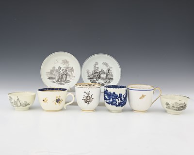 Lot 585 - A collection of tea ware including four...