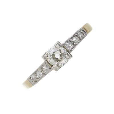 Lot 10 - An early 20th century 18ct gold diamond single-stone ring