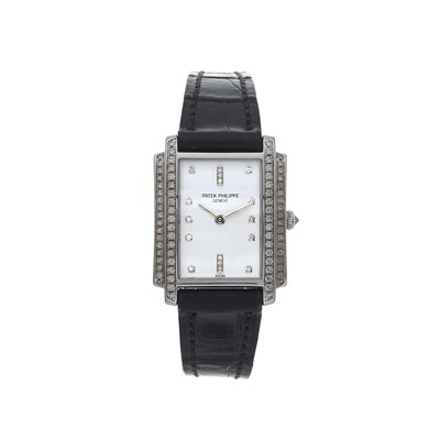 Lot 206 - Patek Philippe, a diamond Gondolo wrist watch