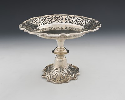 Lot 380 - An Edwardian silver footed comport or tazza,...