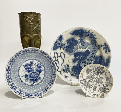 Lot 12 - An assortment of 19th century to modern china...