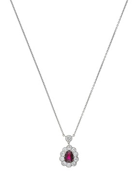 Lot 31 - An early 20th century platinum ruby and diamond cluster necklace