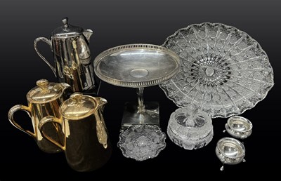 Lot 80 - A collection of Royal Worcester gilt and plate...