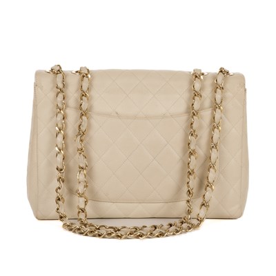 Lot 253 - Chanel, a Jumbo Single Flap handbag