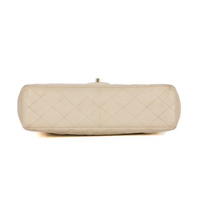 Lot 253 - Chanel, a Jumbo Single Flap handbag