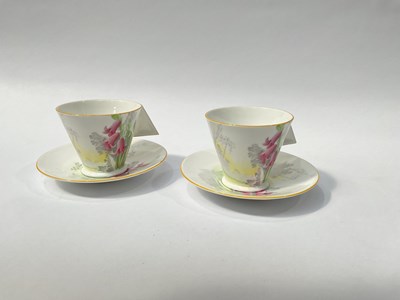 Lot 188 - A pair of Shelly Mode teacups and saucers,...